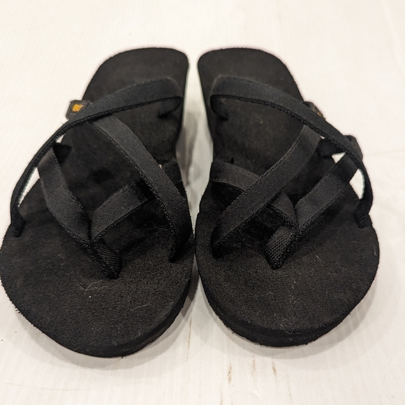 TEVA Olowahu black strappy wedge heel slide sandals - Picture 2 of 9